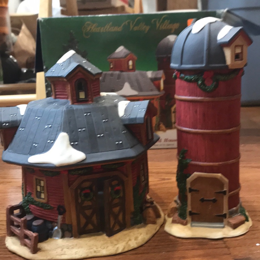 Heartland Valley Village Lighted House Porcelain